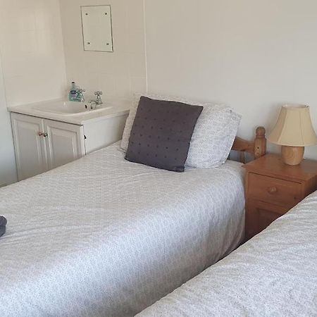 Private Rooms Just 19 Minutes From Central London Northfleet 외부 사진