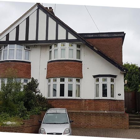 Private Rooms Just 19 Minutes From Central London Northfleet 외부 사진