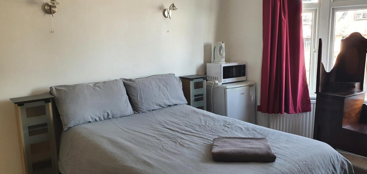 Private Rooms Just 19 Minutes From Central London Northfleet 외부 사진