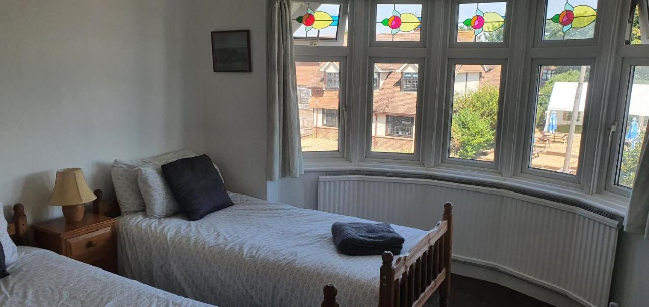 Private Rooms Just 19 Minutes From Central London Northfleet 외부 사진