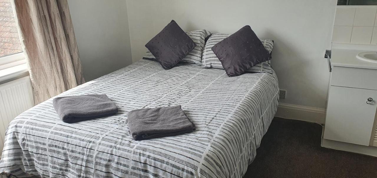 Private Rooms Just 19 Minutes From Central London Northfleet 외부 사진
